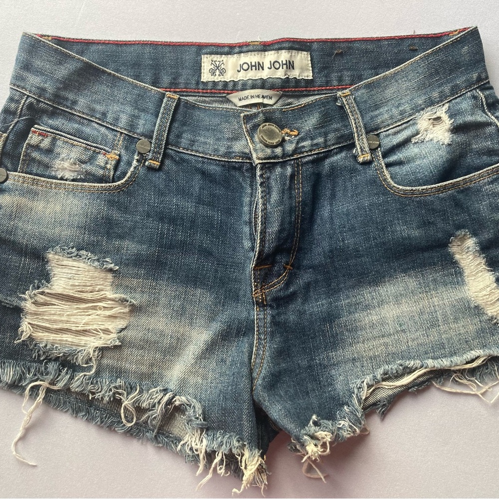 John John - Distressed Denim Shorts in Blue